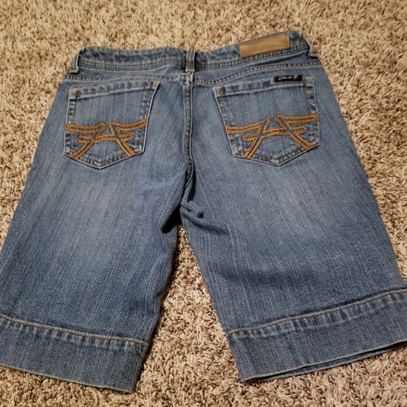 🇺🇸MURICA SALE🇺🇸 Seven7 Bermuda Shorts - Picture 6 of 6